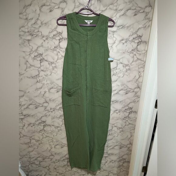 Steve Madden NWT Sleeveless Cotton Gauze Jumpsuit PASTEL GREEN - Picture 2 of 7